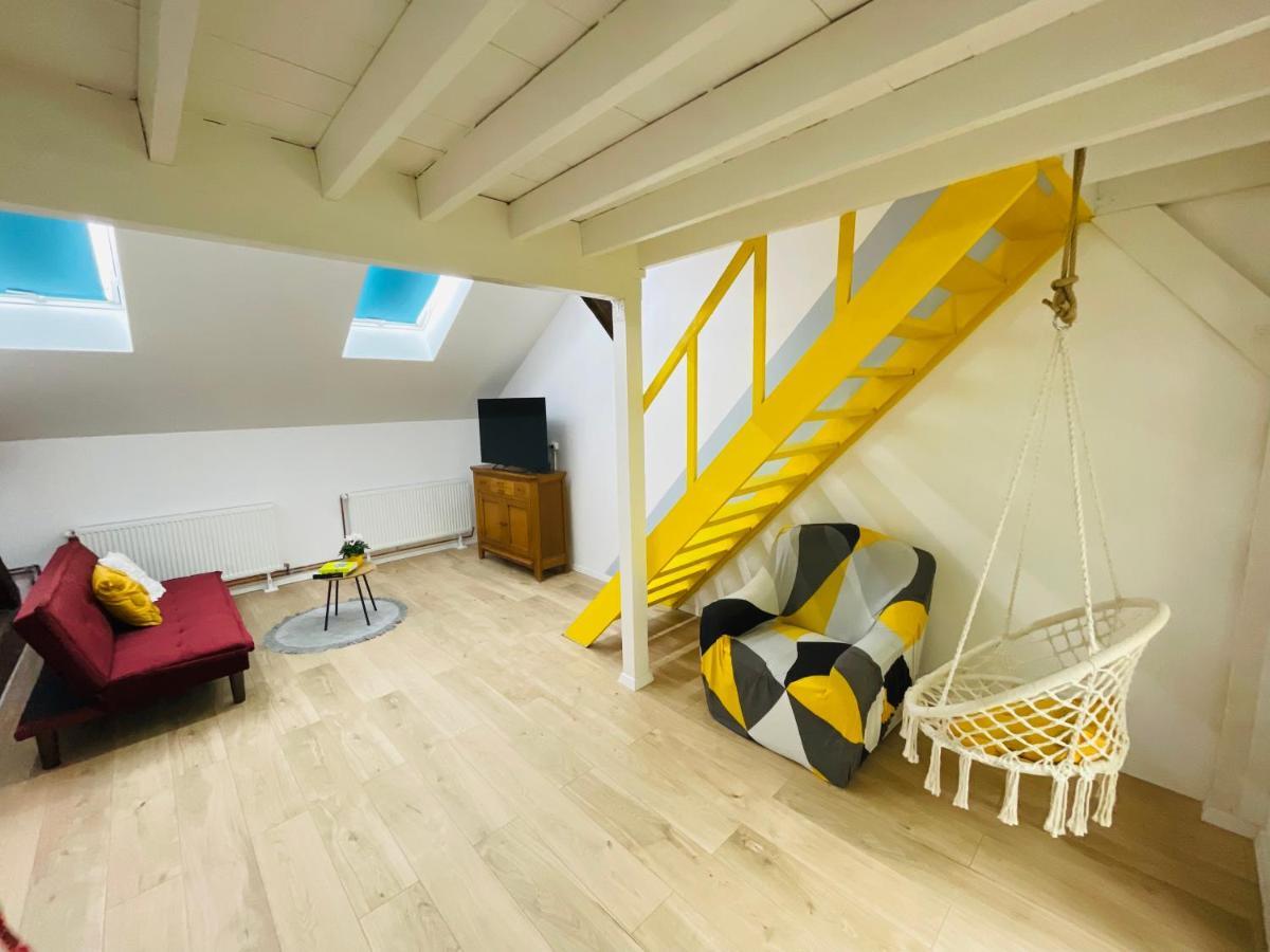 Loft In 1902 Art-nouveau Apartment *